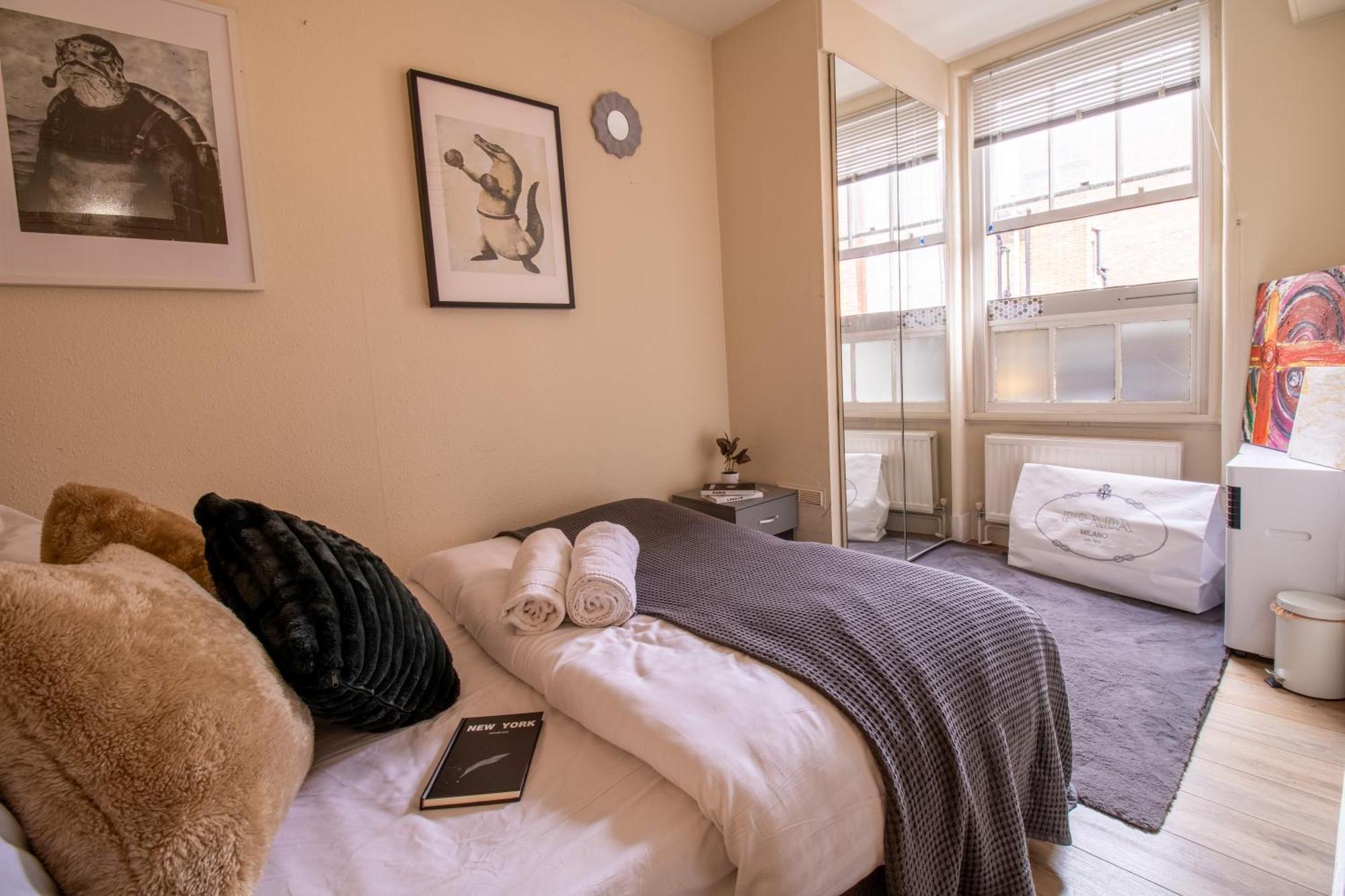 Cosy 2-Bedroom Apartment In Mayfair 8Cb - 4Th Floor No Elevator Лондон Екстер'єр фото